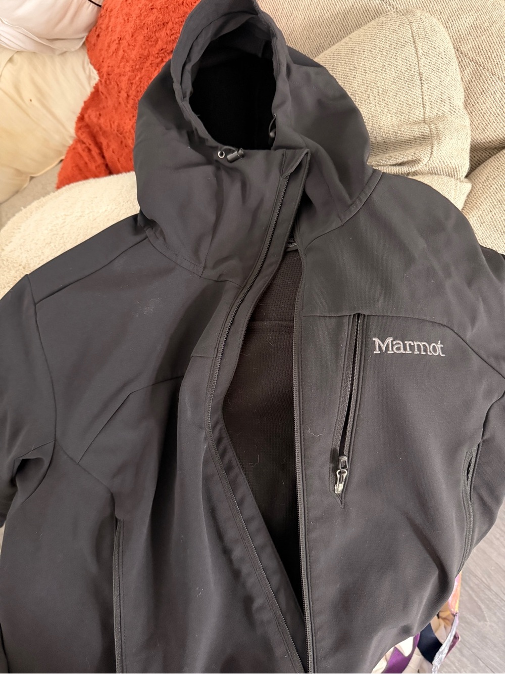 Marmot Men's Black Hooded Softshell Performance Jacket - Picture 2 of 3